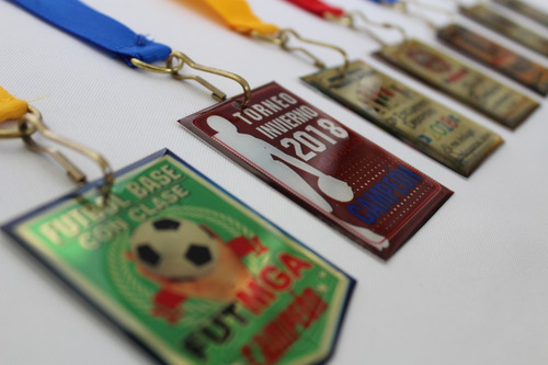 Imagen 5 de 10 de 100 Medallas Metal Lámina Resina Deportivas Premiación