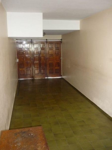 Apto Credito. Chalet En Excelente Estado En Luis Guillon