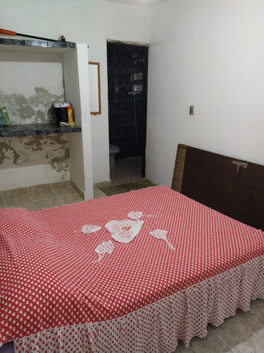 Imagem 13 de 27 de Casa No Balneário Gaivota Em Itanhaém, À 1.500 Metros Do Mar, Churrasqueira, Espaço Para Piscina, Aceita Financiamento Bancário