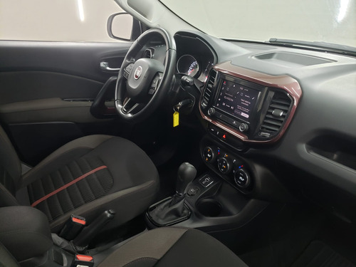 Fiat Toro 1.8 16v Freedom Flex 4x2 Aut. 4p