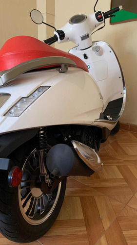 Imagen 11 de 15 de Scooter Lifan Sienna 150tc, Ciudad