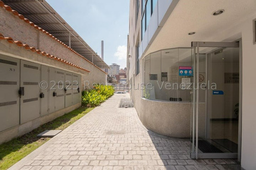 Imagen 20 de 30 de Edificio Comercial En Venta En Los Ruices