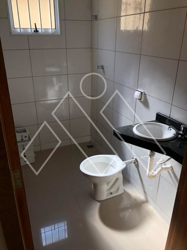 Imagem 10 de 15 de Casa Geminada 3 Dormitórios - Próximo A Av. Europa - Mi1066