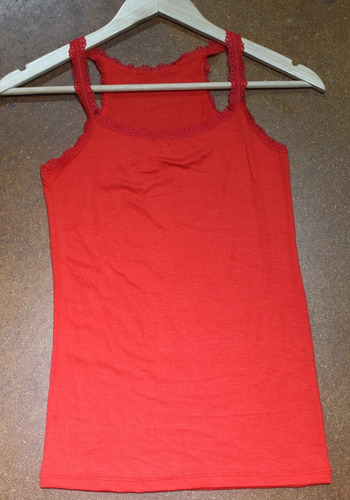 Musculosa Con Puntilla Dama