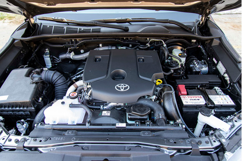 Toyota Hilux Pick-up 2.8 Cd Srx 204cv 4x4 At
