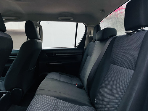 Toyota Hilux 2.7 Cabina Doble Mt