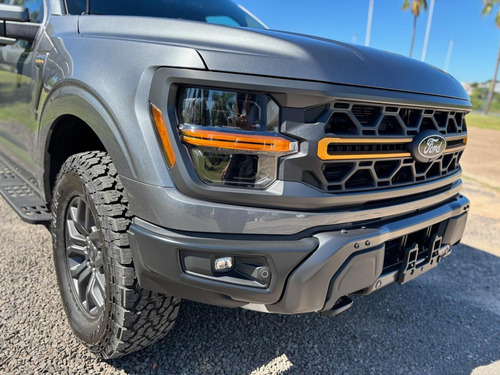 Ford F-150 5.0L V8 Tremor 4X4 At