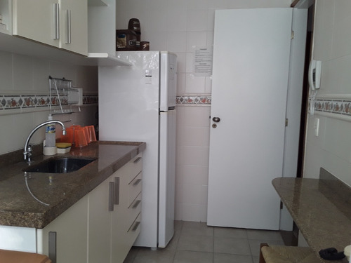 Imagem 12 de 15 de Apartamento Perto Da Praia Do Forte -cabo Frio- Rgi