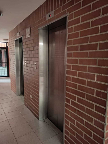 Apartamento En Conjunto Residencial La Ponderosa, Los Teques