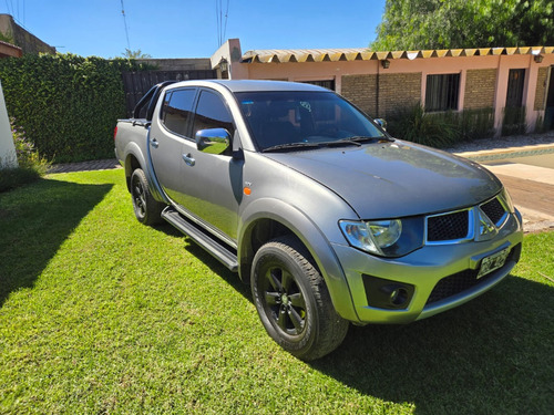 Mitsubishi L200 3.2 Cab Doble 4wd Cr 165cv Mt