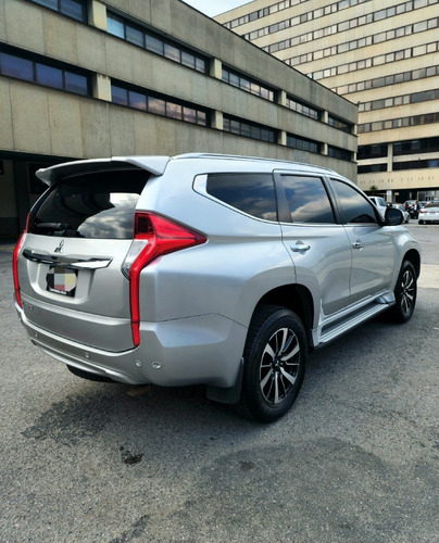 Mitsubishi Montero Sport