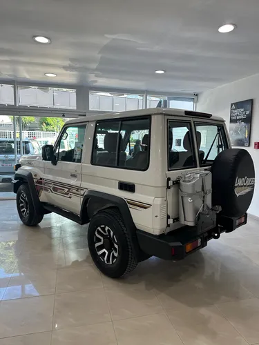 Land Cruiser Serie 71 Macho Lx