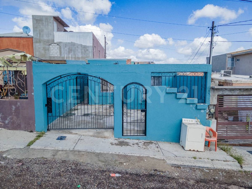 Casa En Venta En Villa Fontana Ii Seccion, Tijuana B.c.