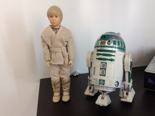 Anakin And R-5 20 Cm. Escala 30 Cm. Hasbro 2x1 Uso Rudo (Usado)