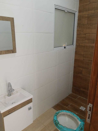 Imagem 12 de 13 de Linda Casa! 3 Dormitórios E Piscina! Ref.: 8534 E