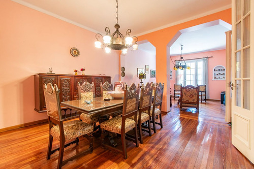 Venta Casa 4 Amb Boedo Cochera, Quincho Y Patio