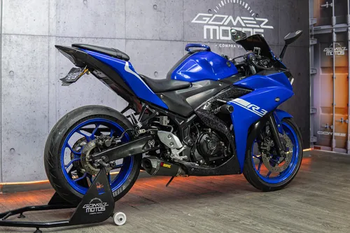 Yamaha R3 320 2015