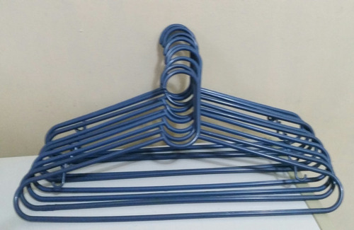 Ganchos De Ropa Plásticos 42 Cm - Solo 9 Disponibles - (Usado)