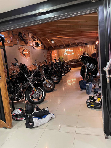 Imagen 8 de 18 de Harley Davidson, Sportster, Iron, 883, Street Bob, Fat Boy