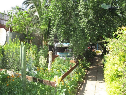 Casa En Venta De 3 Dorm. En La Reina