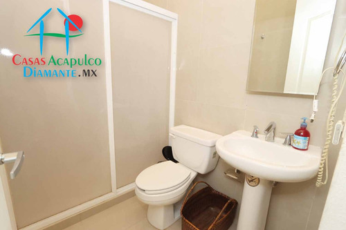 Cad Diamante Lakes Rubí 322. Terraza Con Sombra Y Vista A Las Áreas Comunes