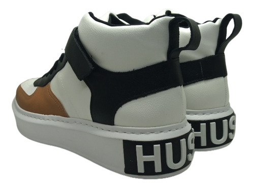 Imagen 3 de 3 de Botita Hush Puppies Cartagena Cordón