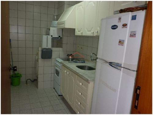 Apartamento En Mansa, 1 Dormitorios *- Ref: 2980