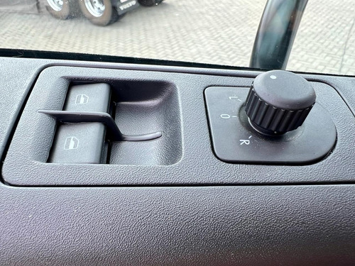 Vw 30320 8x2 2024 0km Chassi
