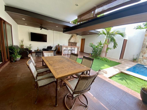 Residencia En Renta En La Mejor Privada De Altabrisa