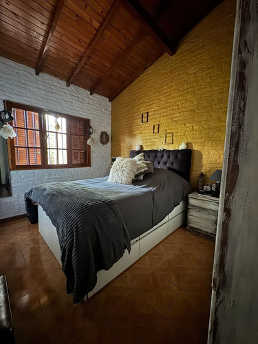 Chalet Amplio En Excelente Zona