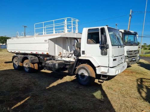 Imagem 3 de 3 de Ford Cargo 2628