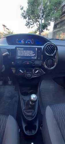 Imagen 7 de 16 de Toyota Etios 2016 1.5 Sedan Xls