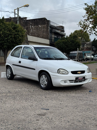 Chevrolet Corsa 1.6 Gl Aa Dh