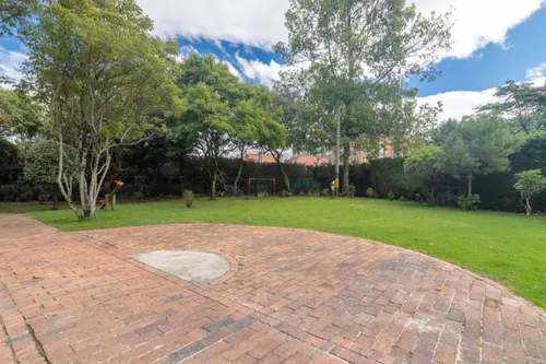 Casa En Venta En Gratamira. Cod V14097