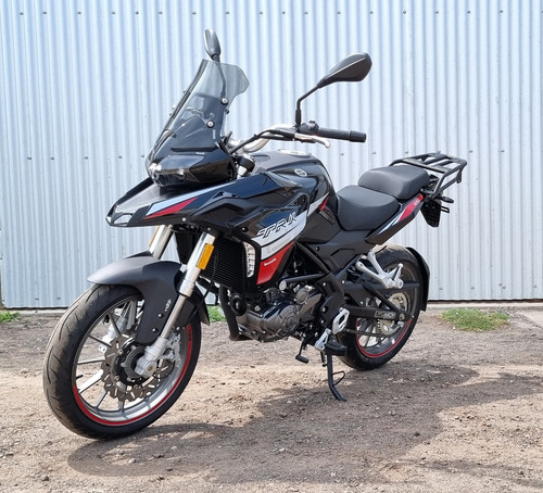 Imagen 2 de 16 de Benelli Trk 251 Abs