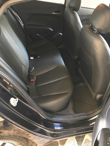 Imagem 10 de 15 de Hyundai Hb20s 2014 1.6 Comfort Plus Flex 4p