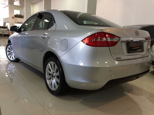 Jac J5 1.5 16v Gasolina 4p Manual
