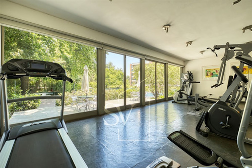 Espectacular Departamento Con Amplios Espacios Y Gran Parque
