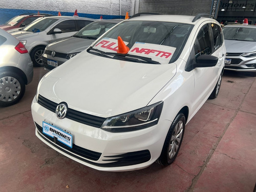 Imagen 1 de 8 de Volkswagen Suran 1.6 5d 060 2015