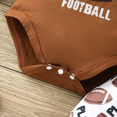 Conjunto 3pcs Bebé Con Gorro Y Estampado De Fútbol Americano