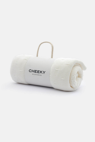 Manta Tejida Dreams Tu Cheeky Color Crudo