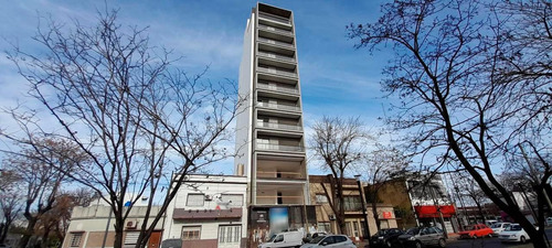 Imagen 1 de 7 de Departamento De1 Dormitorio En La Plata Plaza Azcuenaga - Dacal Bienes Raíces