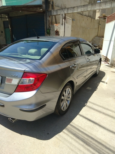 Imagem 3 de 15 de Honda Civic 2012 1.8 Lxs Flex 4p