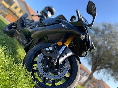 Imagen 7 de 13 de Yamaha R1