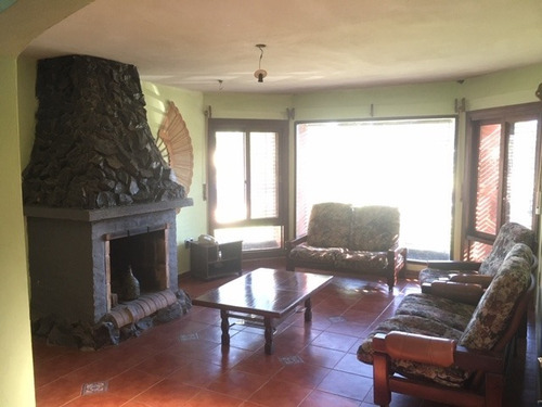 Imagen 2 de 16 de Dos Casas Independientes En Un Mismo Padrón