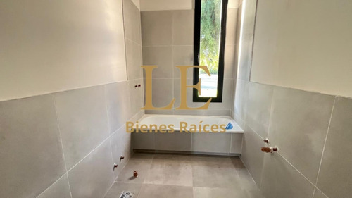 Venta Casa San Sebastian Vista Abierta