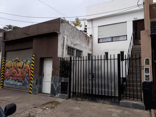 Imagen 1 de 2 de Galpón Con Vivienda En Venta 180 M2, Ramos Mejia