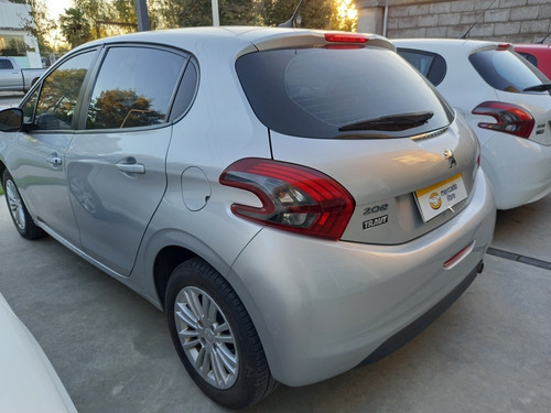 Peugeot 208 1.6 Allure Nav 2017