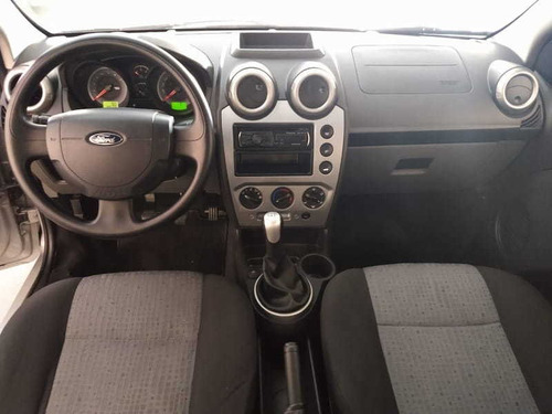 Ford - Fiesta Sedan 1.6 2014