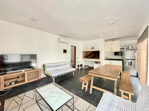 Venta Casa 4 Dormitorios + Piscina. Playa Brava, Punta Del Este